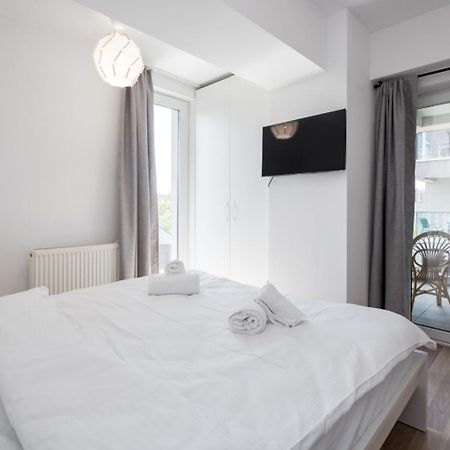 A Home Away - Politehnica Park บูคาเรสต์ ภายนอก รูปภาพ