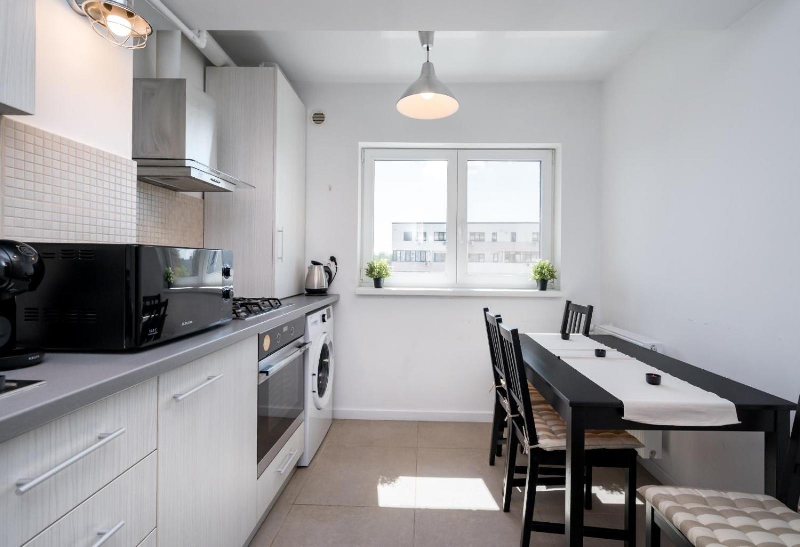 A Home Away - Politehnica Park บูคาเรสต์ ภายนอก รูปภาพ